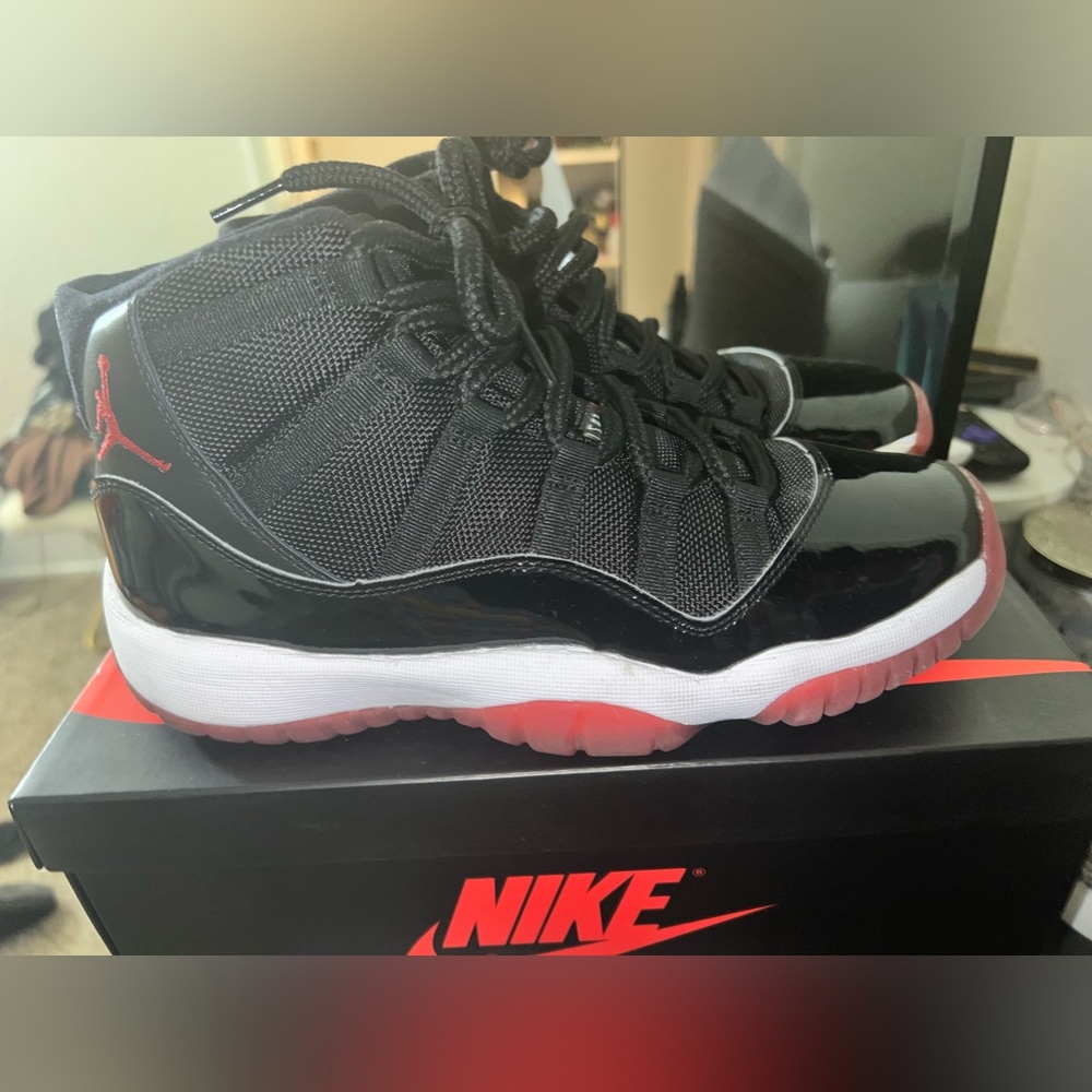 Air Jordan Retro 11 Breds